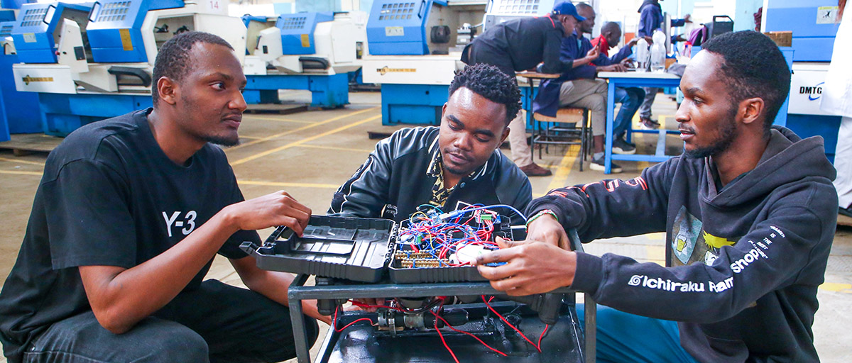 PROTOTYPE: Students Develop Mobile Robot Useful in Monitoring Hazardous Industrial Activities &amp; Farm Setup